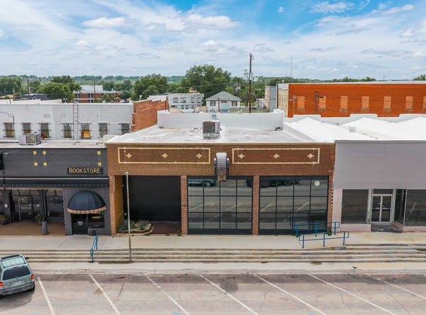 210 S Commercial Drive, Coleman, TX 76834