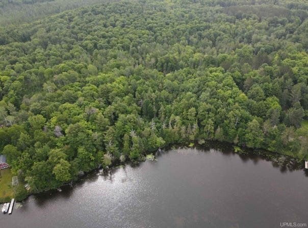 Lot 5,6,7 Lakeshore, Bessemer, MI 49911