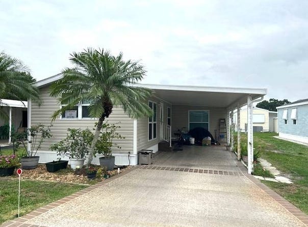 9062 Michigan Rd, Sebring, FL 33872