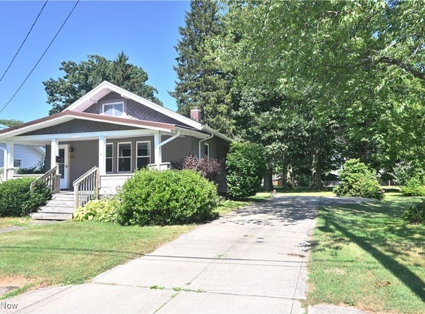 688 Grove Street, Conneaut, OH 44030