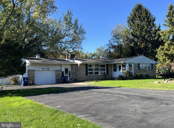 59 BUNKER HILL Road, TRENTON, NJ 08648