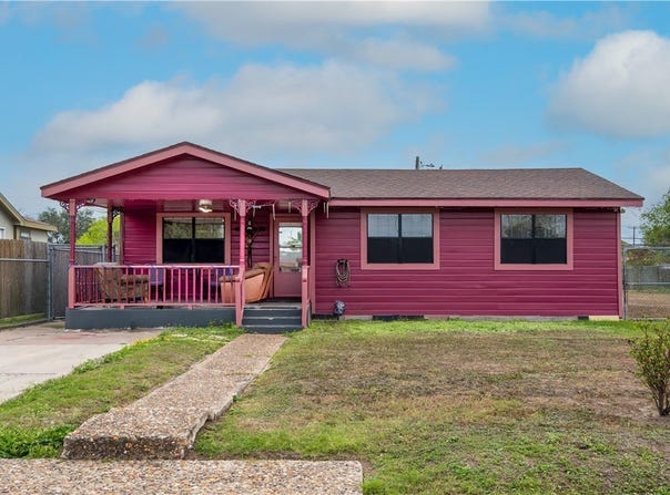 Robstown, TX 78380