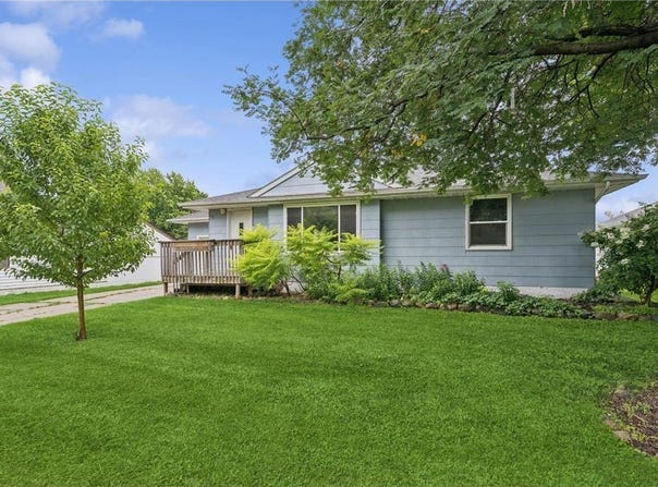 421 NW 2nd Street, Buffalo Lake, MN 55314