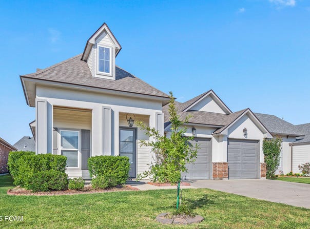 213 Whispering Meadows Road, Broussard, LA 70518