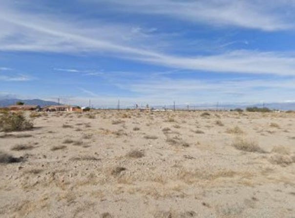 2483 Shore King Ave, Thermal, CA 92274
