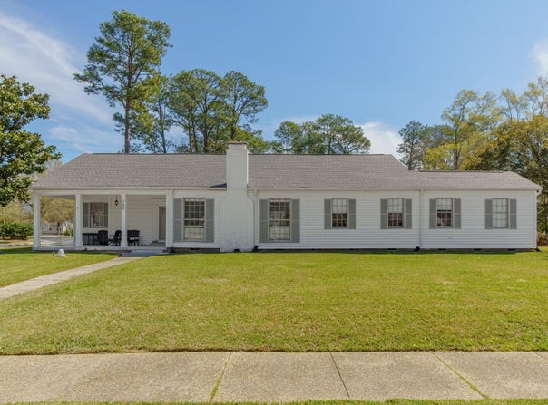 200 S 22nd Ave., Hattiesburg, MS 39401