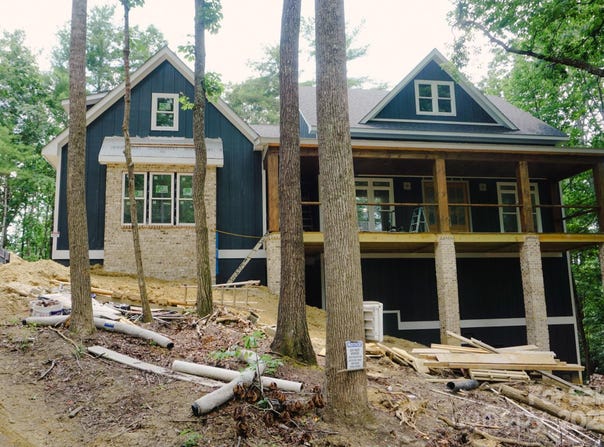 73 Summer Shade Court, Hendersonville, NC 28792