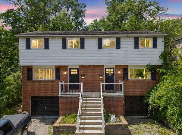 260-262 Evaline St, Penn Hills, PA 15235