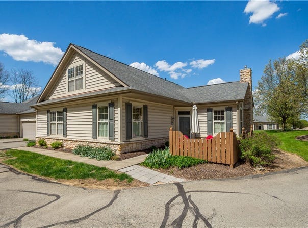 1204 St. Andrews Drive, South Strabane, PA 15301
