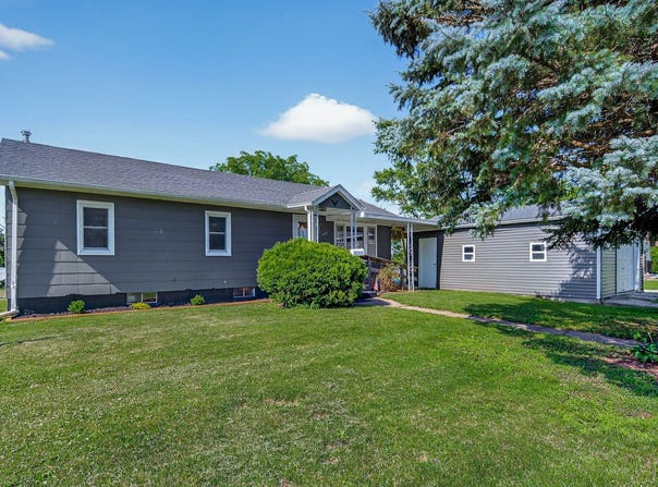 709 Grand Street, Melcher Dallas, IA 50062