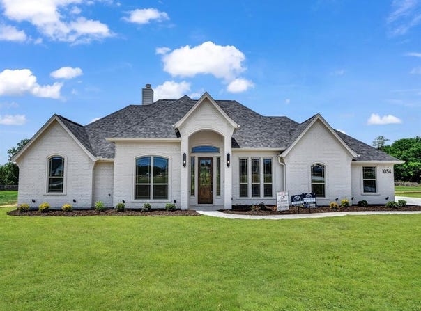 1054 Alex Drive, Springtown, TX 76082