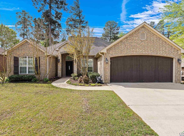 1902 Oak Knoll Cir, Longview, TX 75605