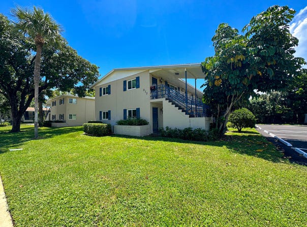 817 Lighthouse Drive, North Palm Beach, FL 33408