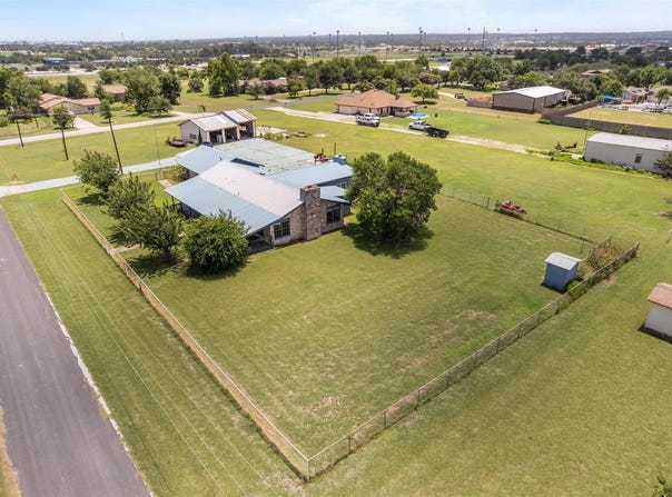 7 Tammy LN, Round Rock, TX 78665