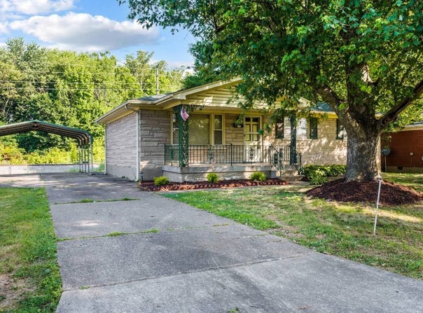 4310 Raven Ridge Dr., Louisville, KY 40216