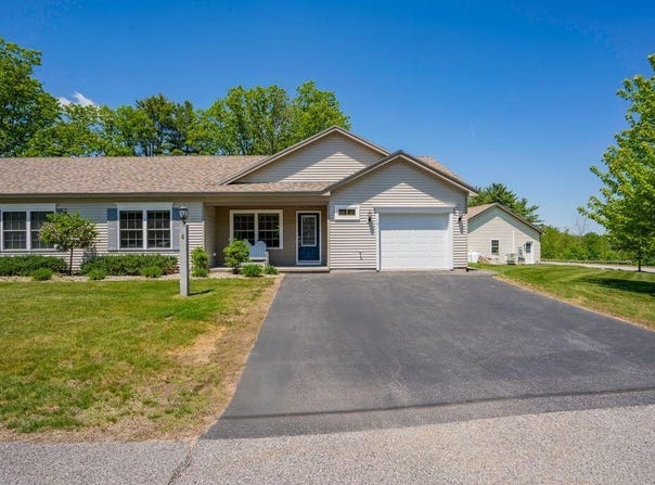 6 Berry Lane, Biddeford, ME 04005