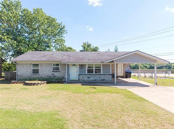 1035 Church ST, Alma, AR 72921