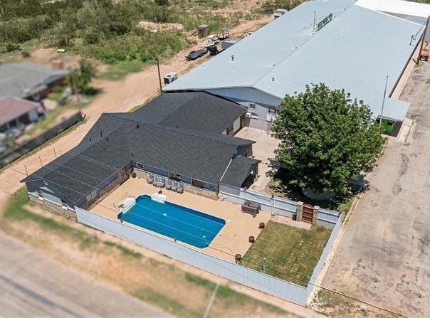 2910 W 8th St, Big Spring, TX 79720