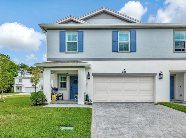 601 NE Waters Edge Lane, Port Saint Lucie, FL 34983