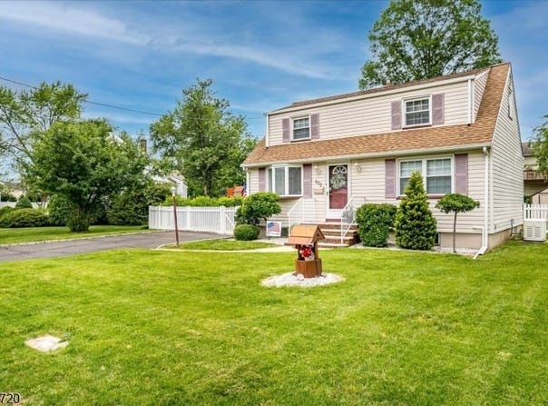 202 Garden Dr, South Plainfield Boro, NJ 07080
