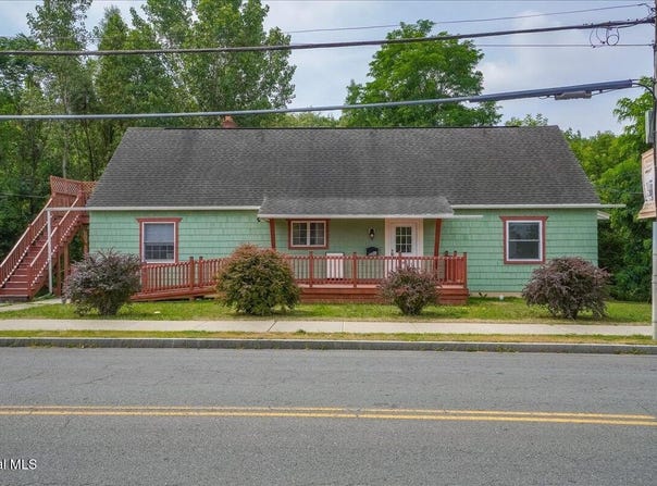 620 Washington Avenue, Rensselaer, NY 12144