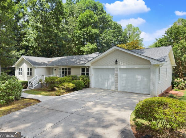 3663 Stonelake, Lilburn, GA 30047