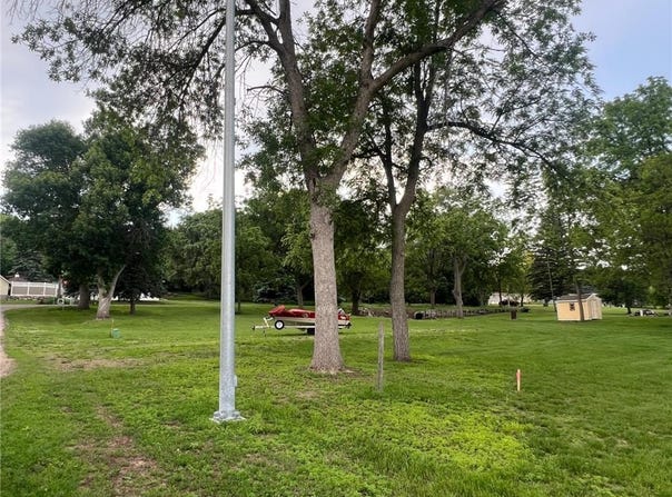 601 High Street, Big Stone City, SD 57216