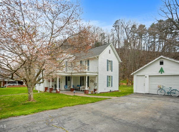 21786 Monroe Road, Damascus, VA 24236