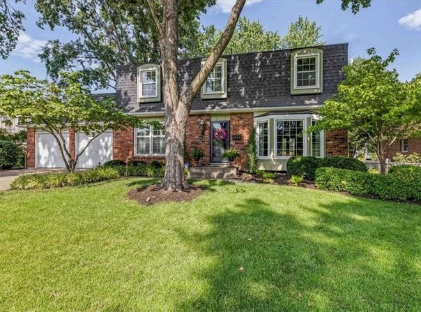 9909 Knox Drive, Overland Park, KS 66212
