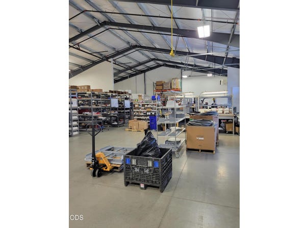 61400 American Lane, Bend, OR 97702