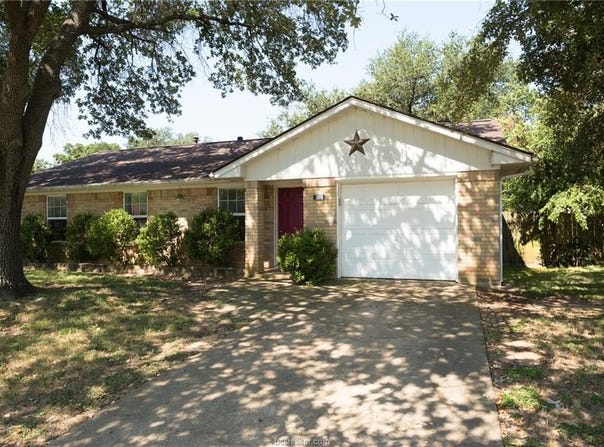 3008 Pierre Place, College Station, TX 77845-5727