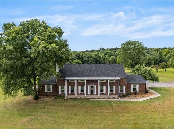 4435 Fosskuhl Road, Floyds Knobs, IN 47119