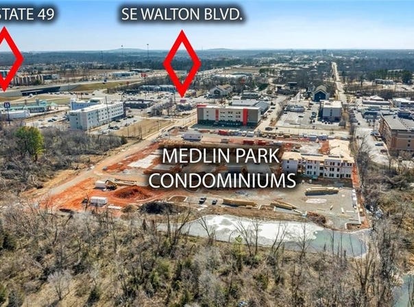 3329 MP  PKWY Unit #208, Bentonville, AR 72712