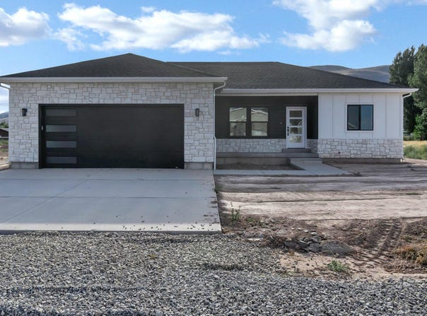 229 N 460 E, Elsinore, UT 84724