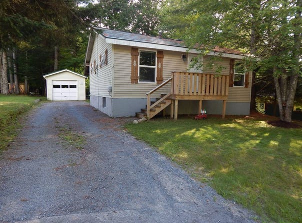 141 Harvey St, Old Forge, NY 13420
