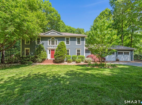 82 Beverly Drive, Avon, CT 06001