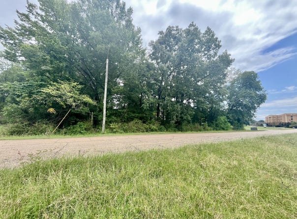 0 6th St N, Columbus, MS 39705