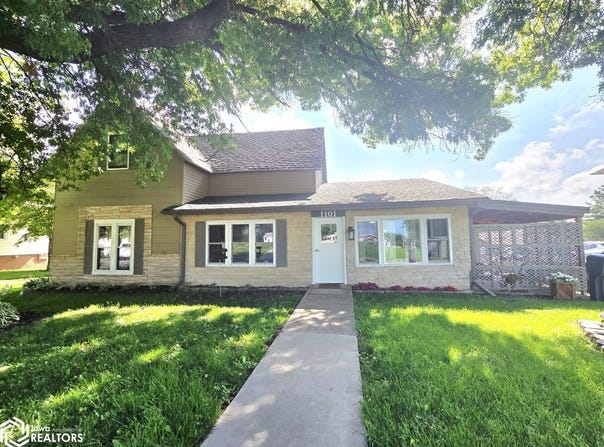 1101 NW Church Street, Leon, IA 50144