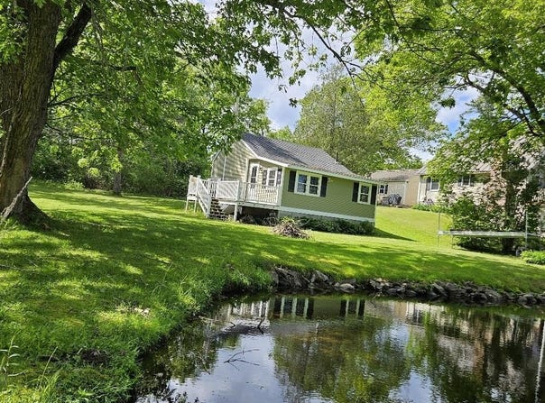 8 Cooper Road, Vassalboro, ME 04989