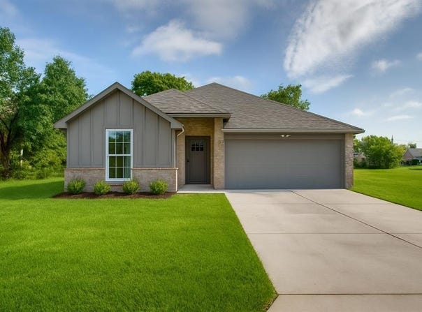 700 W Turner Street, Wolfe City, TX 75496