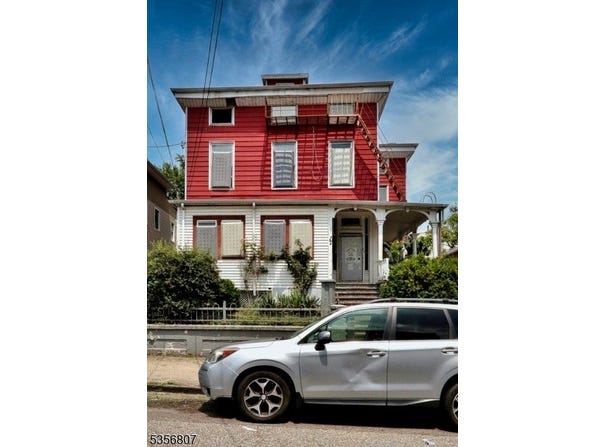 27 Oak St, Paterson City, NJ 07501-3780