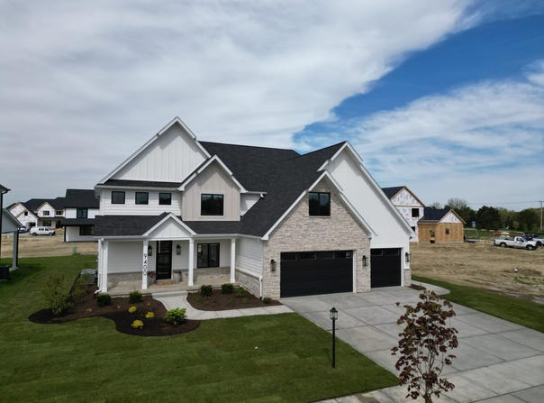 13256 Waterleaf Drive, St. John, IN 46373