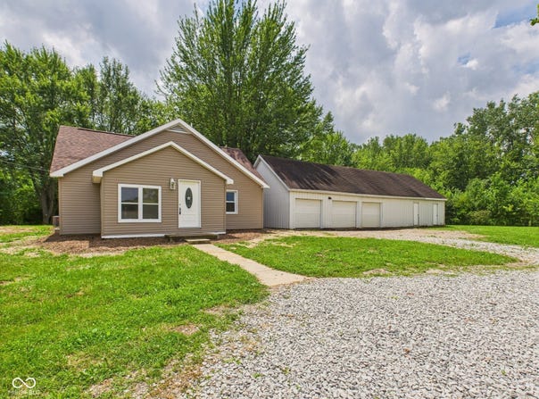 391 W 375 N, Anderson, IN 46012