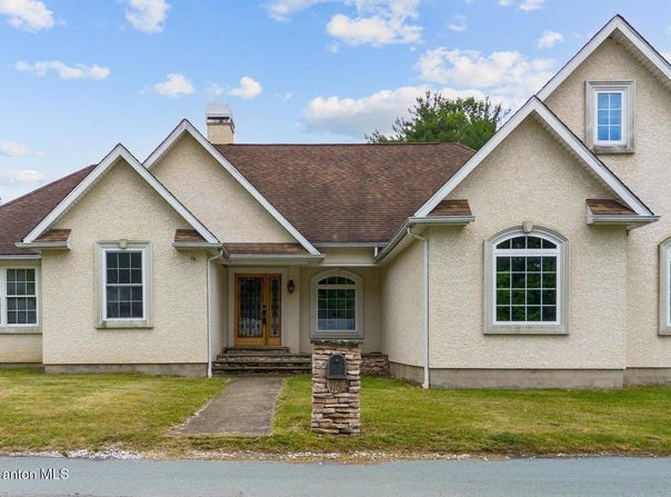 116 Forge Street, Old Forge, PA 18518
