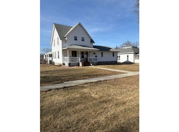 310 Oak St, Laurel, NE 68745
