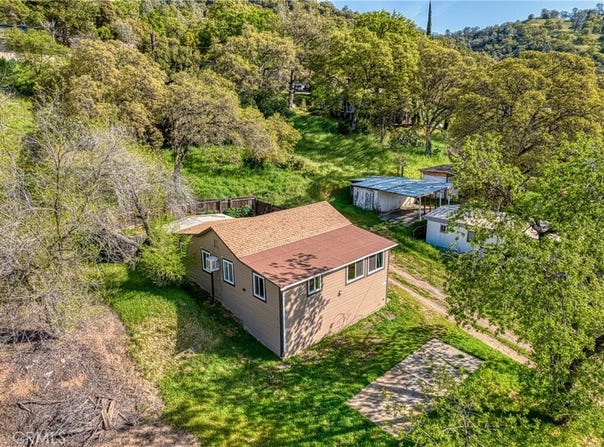 12818 E Highway 20, Clearlake Oaks, CA 95423