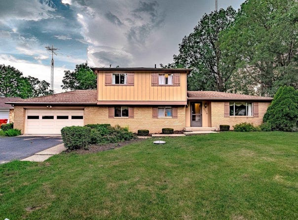 6114 E Hickory Ridge Court, Monticello, IN 47960