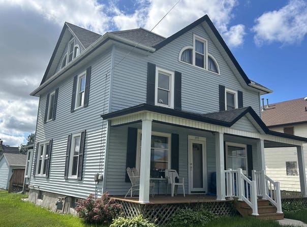 303 S Freedom, LENA, IL 61048