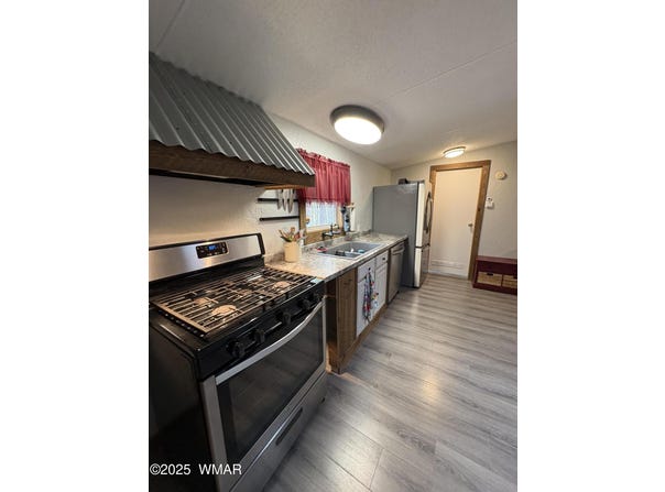 2800 White Mountauin Blvd, Show Low, AZ 85901