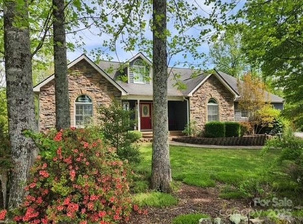 1340 Macedonia Road, Saluda, NC 28773
